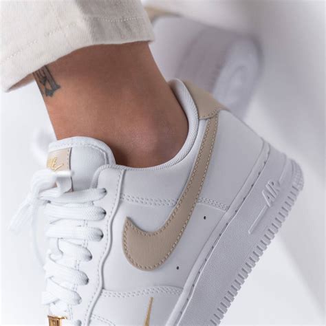 Wmns Air Force 1 '07 Essential 'White Rattan' 